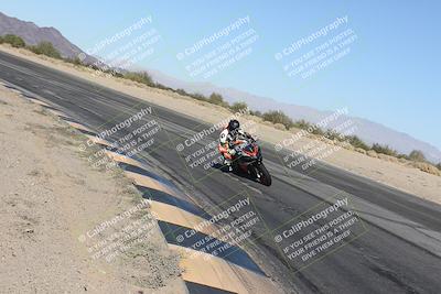 media/Dec-01-2025-Moto Forza (Mon) [[2daa91e15f]]/2-Intermediate Group/Session 4 (Turn 10 Inside)/